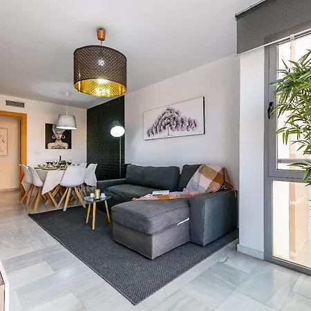 Apartamento Paseo De La Salud - Homeabroad Málaga