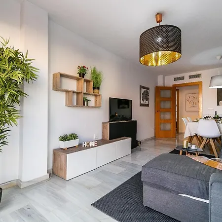 Paseo De La Salud - Homeabroad Apartamento Málaga